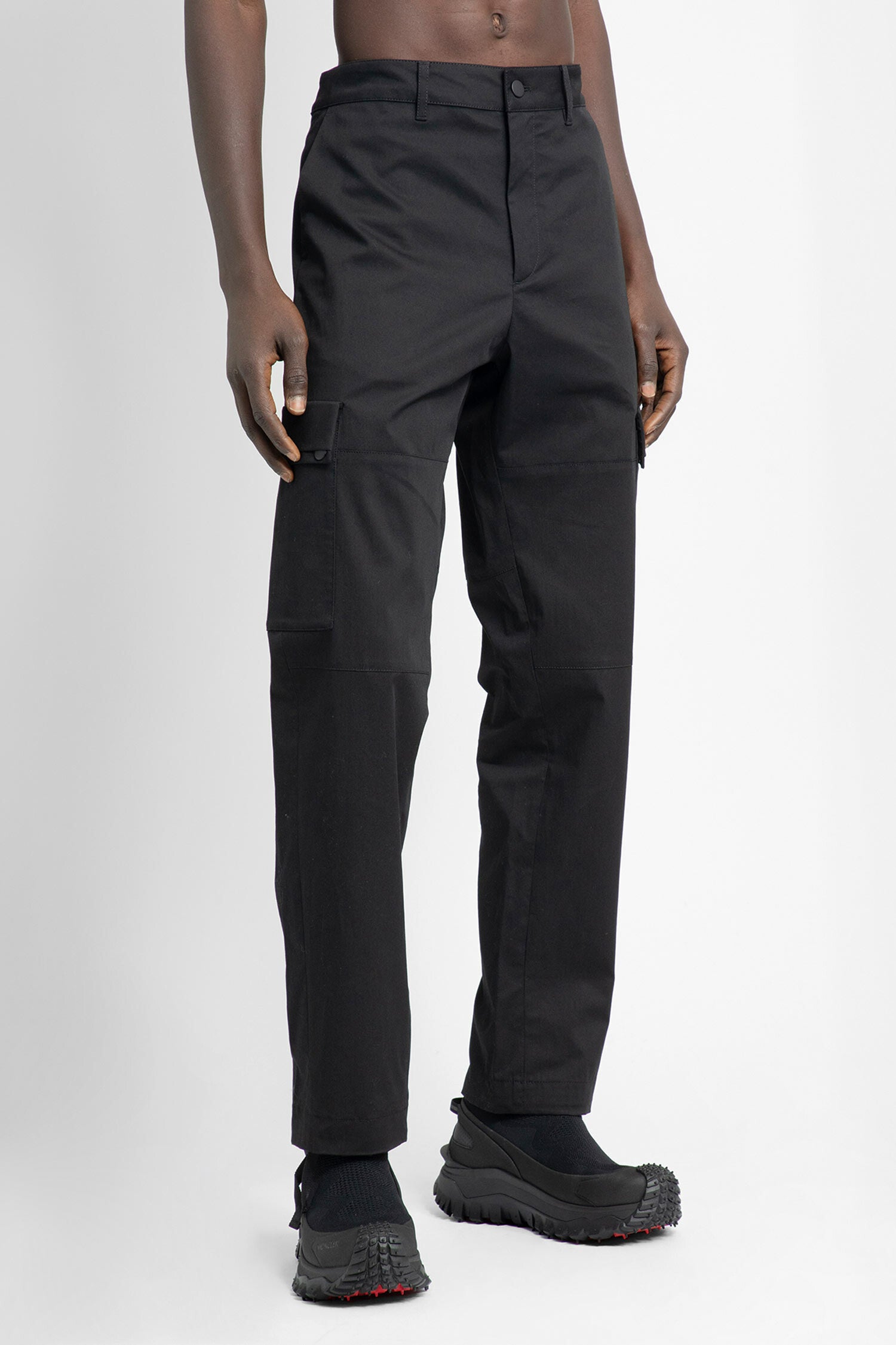 MONCLER MAN BLACK TROUSERS