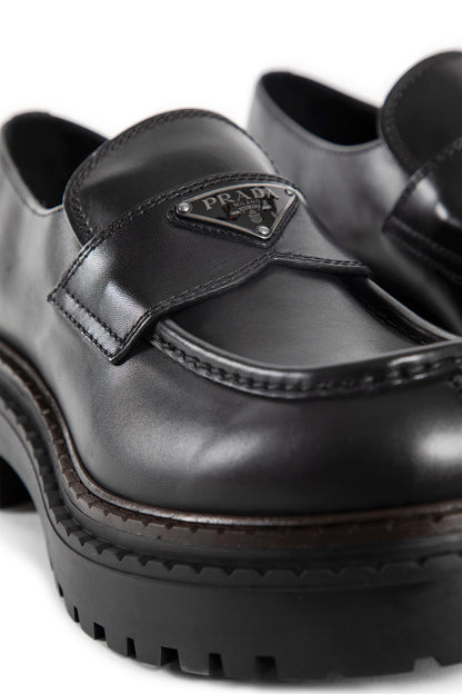 PRADA MAN BLACK LOAFERS & FLATS