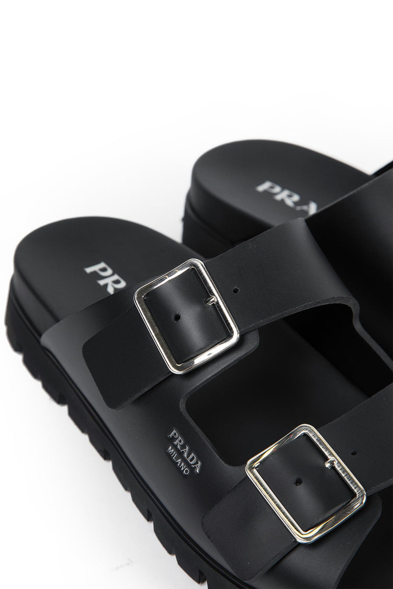 Buckled Rubber Slides