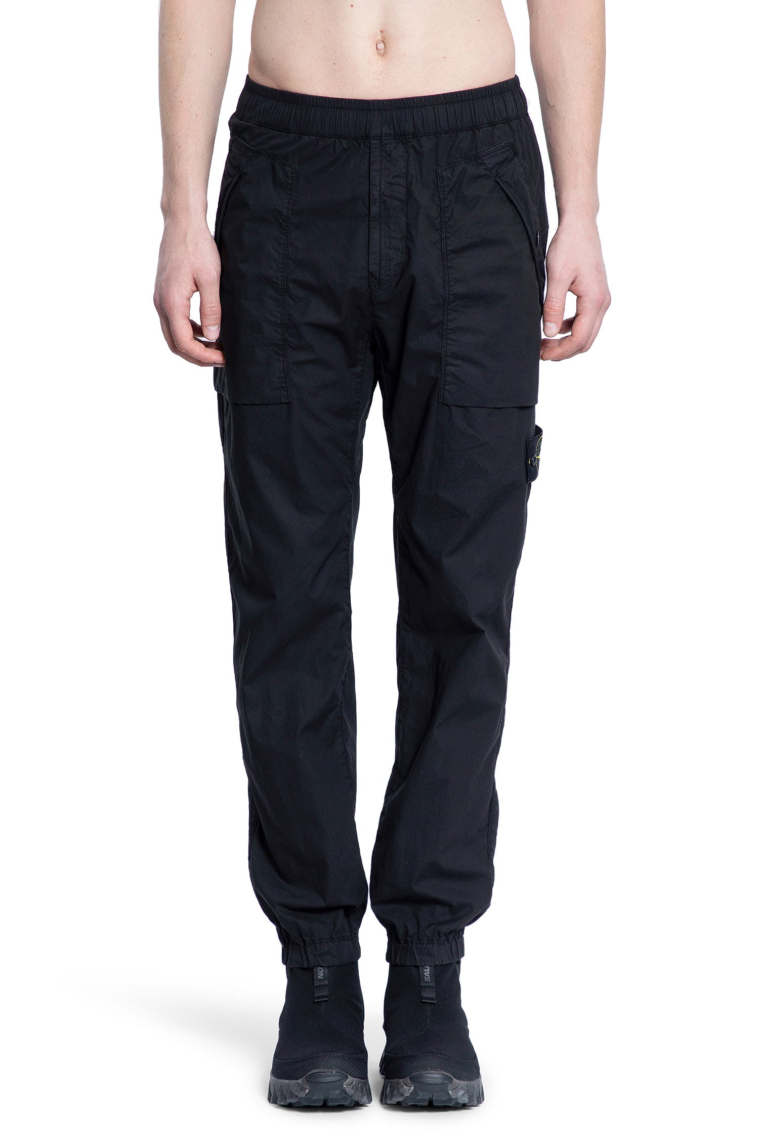 STONE ISLAND MAN BLACK TROUSERS