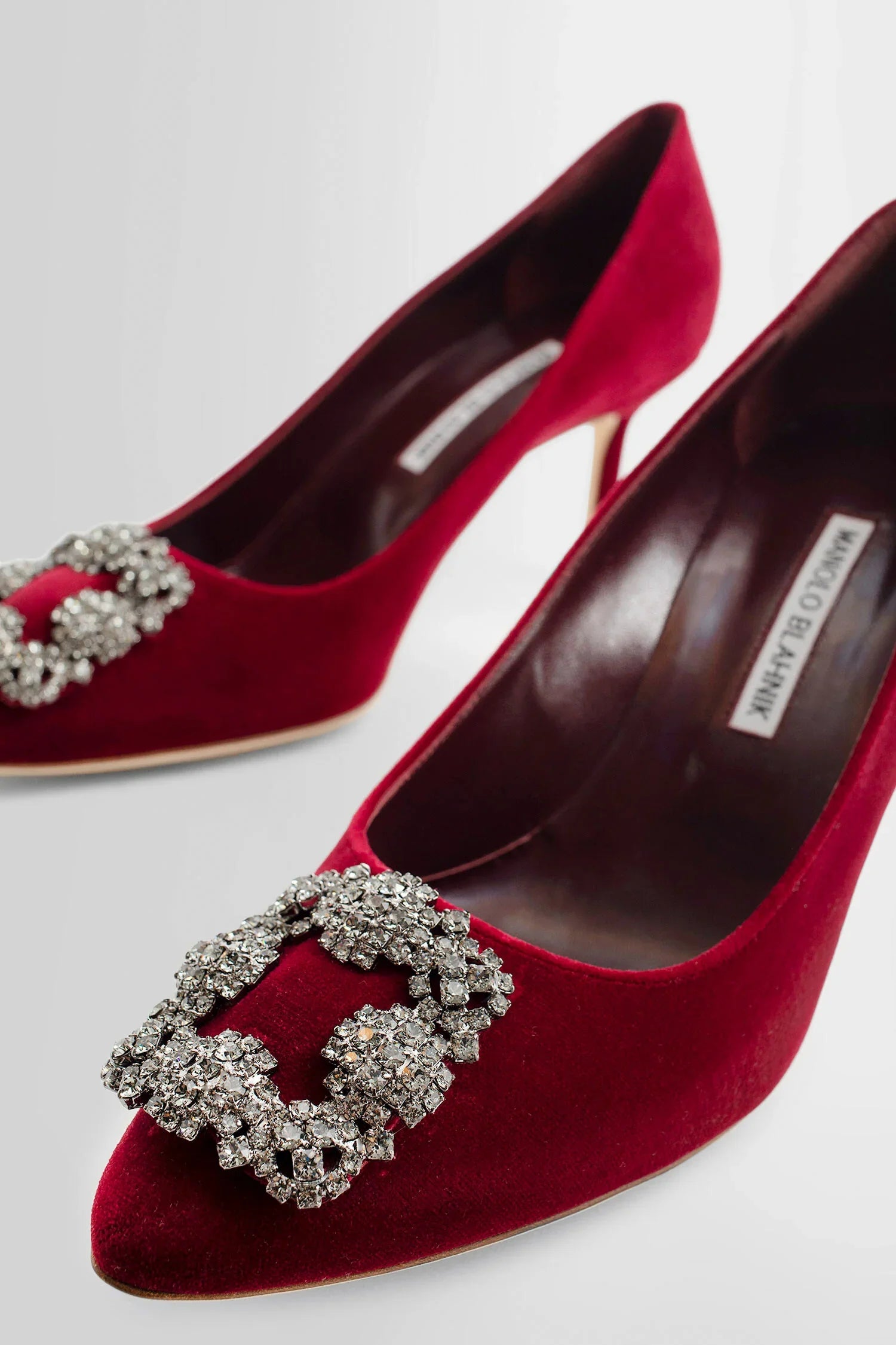 MANOLO BLAHNIK WOMAN RED PUMPS - Antonioli.eu