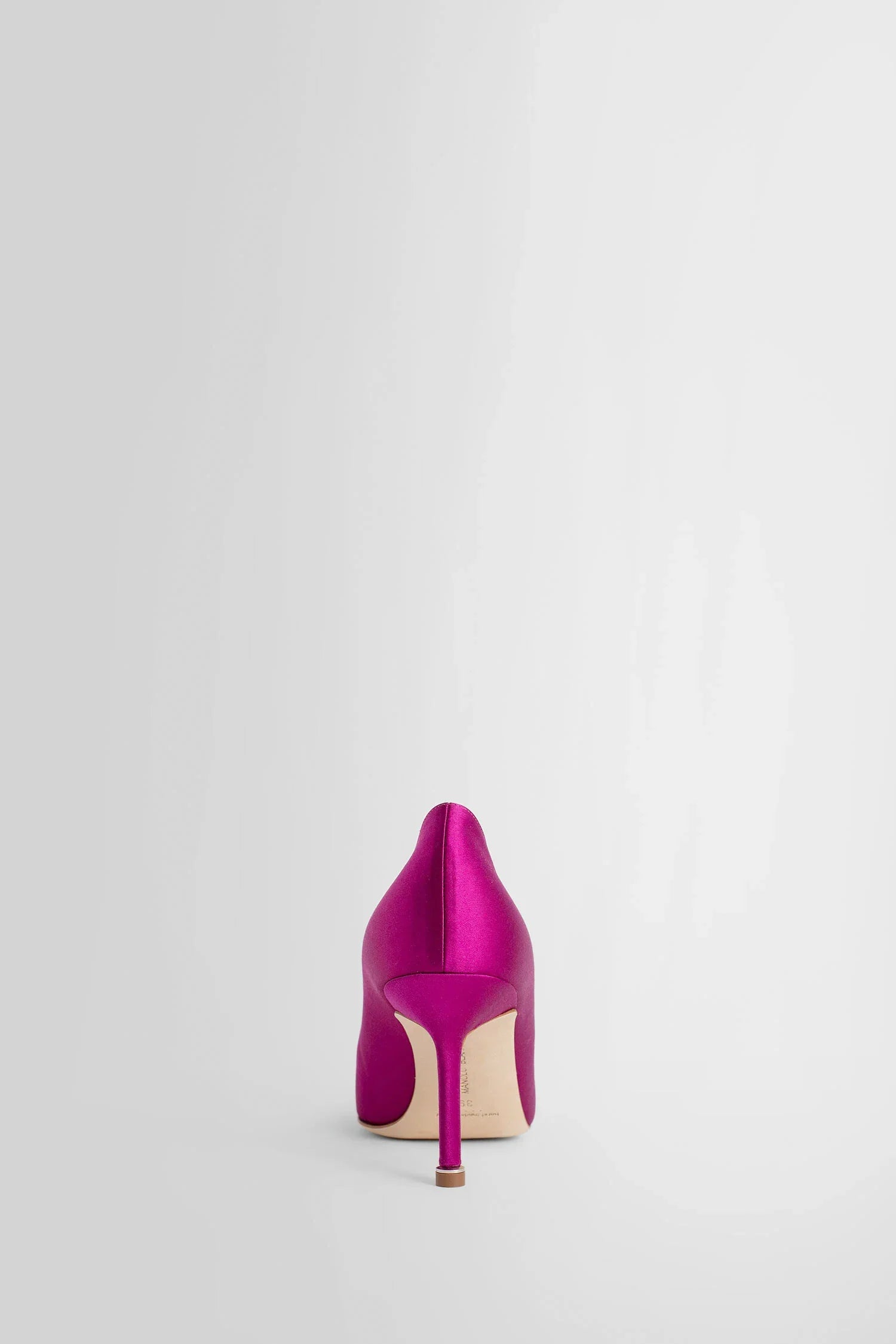 MANOLO BLAHNIK WOMAN PINK PUMPS - Antonioli.eu