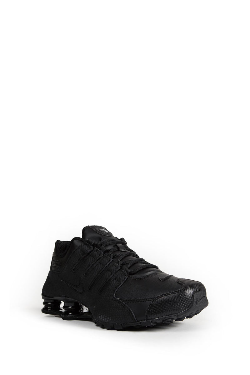 Nike Shox NZ Sneakers