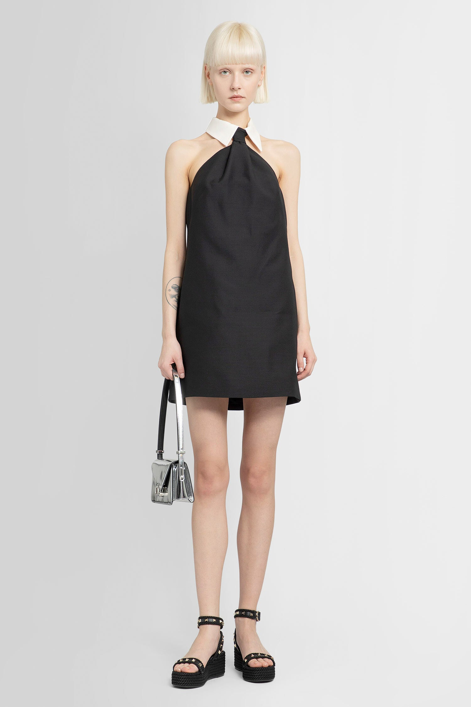 VALENTINO WOMAN BLACK DRESSES