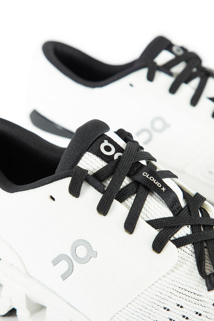 Cloud X 4 Sneakers