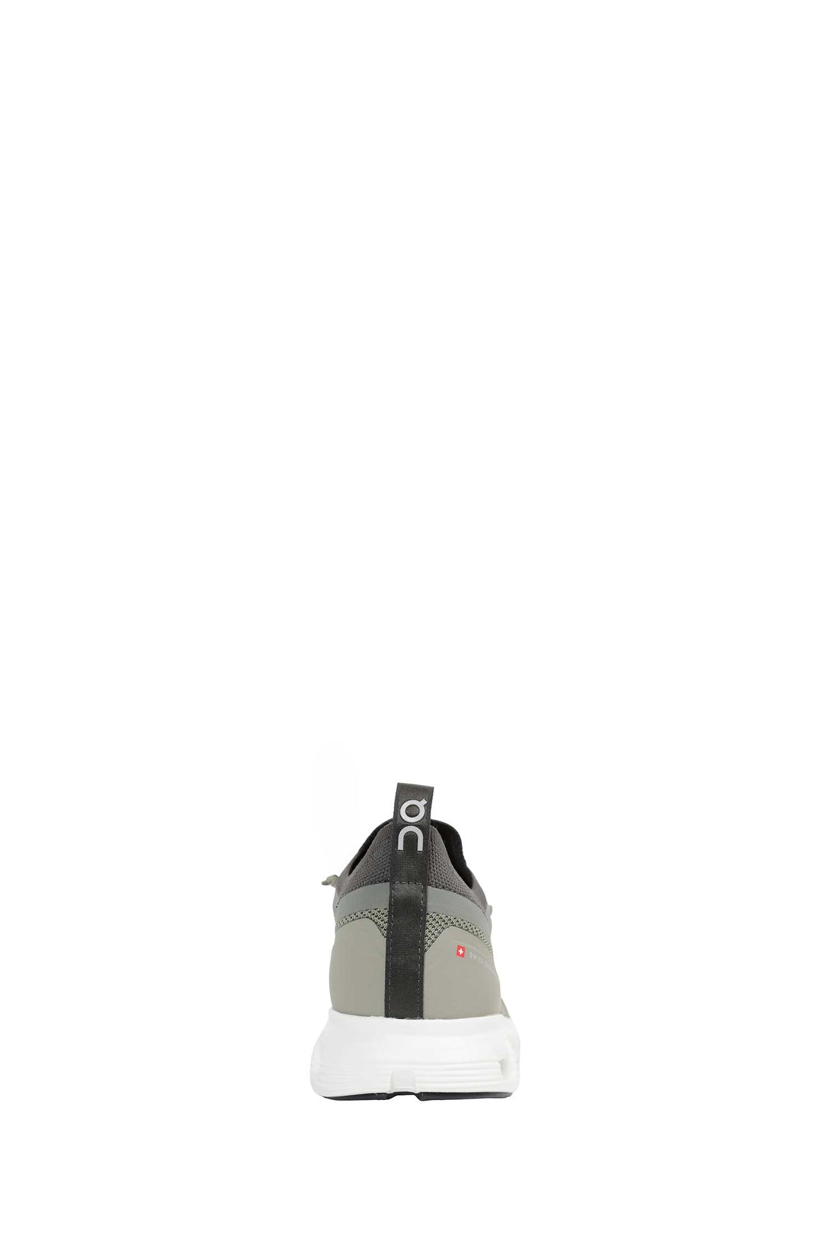 ON RUNNING Cloud 6 Versa Sneakers man