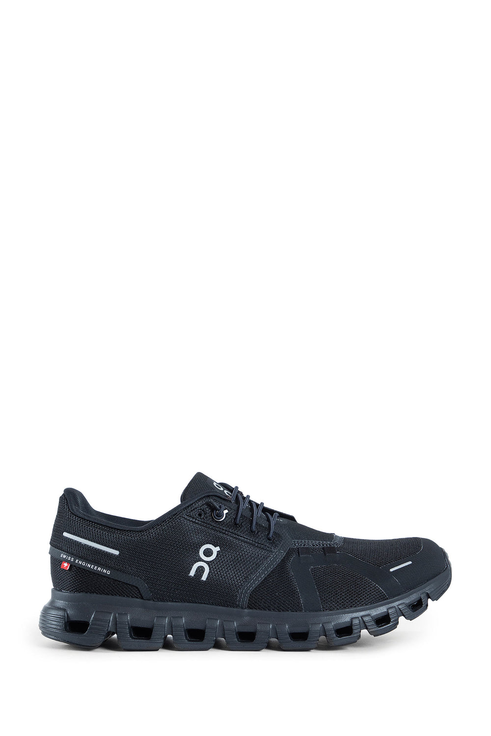 ON RUNNING WOMAN BLACK SNEAKERS
