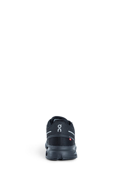 ON RUNNING WOMAN BLACK SNEAKERS