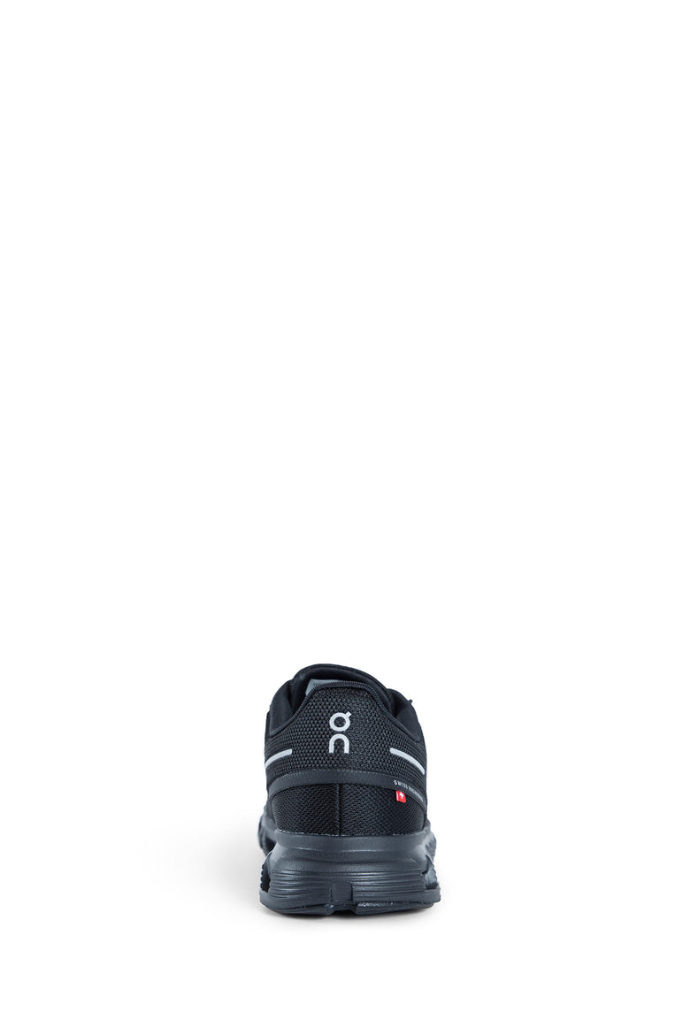 ON RUNNING WOMAN BLACK SNEAKERS