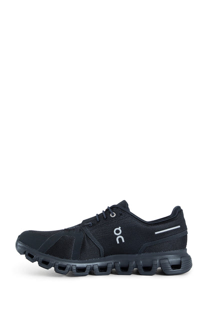 ON RUNNING WOMAN BLACK SNEAKERS