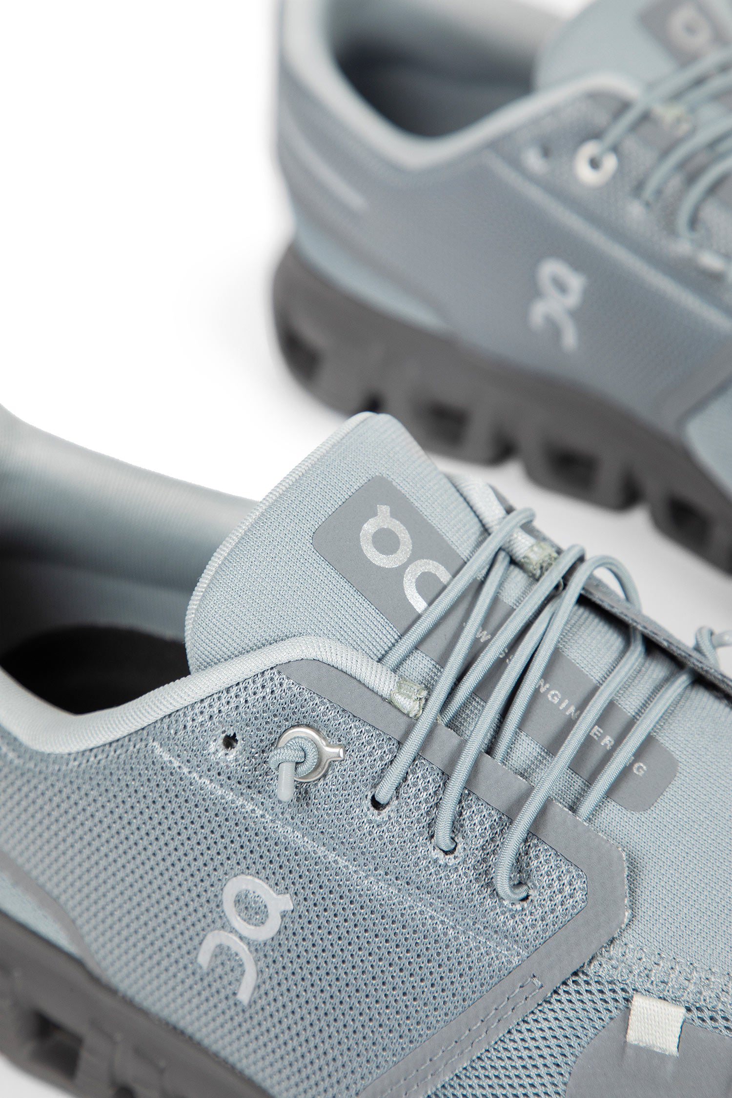 Cloud 6 Sneakers