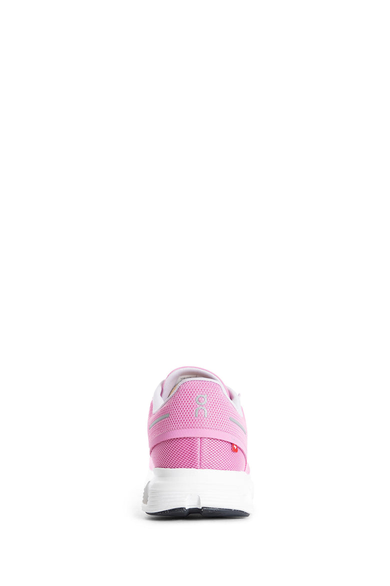 ON RUNNING WOMAN PINK SNEAKERS