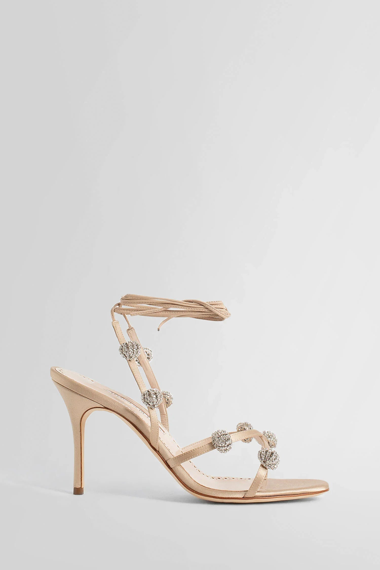 MANOLO BLAHNIK WOMAN GOLD SANDALS & SLIDES - Antonioli.eu