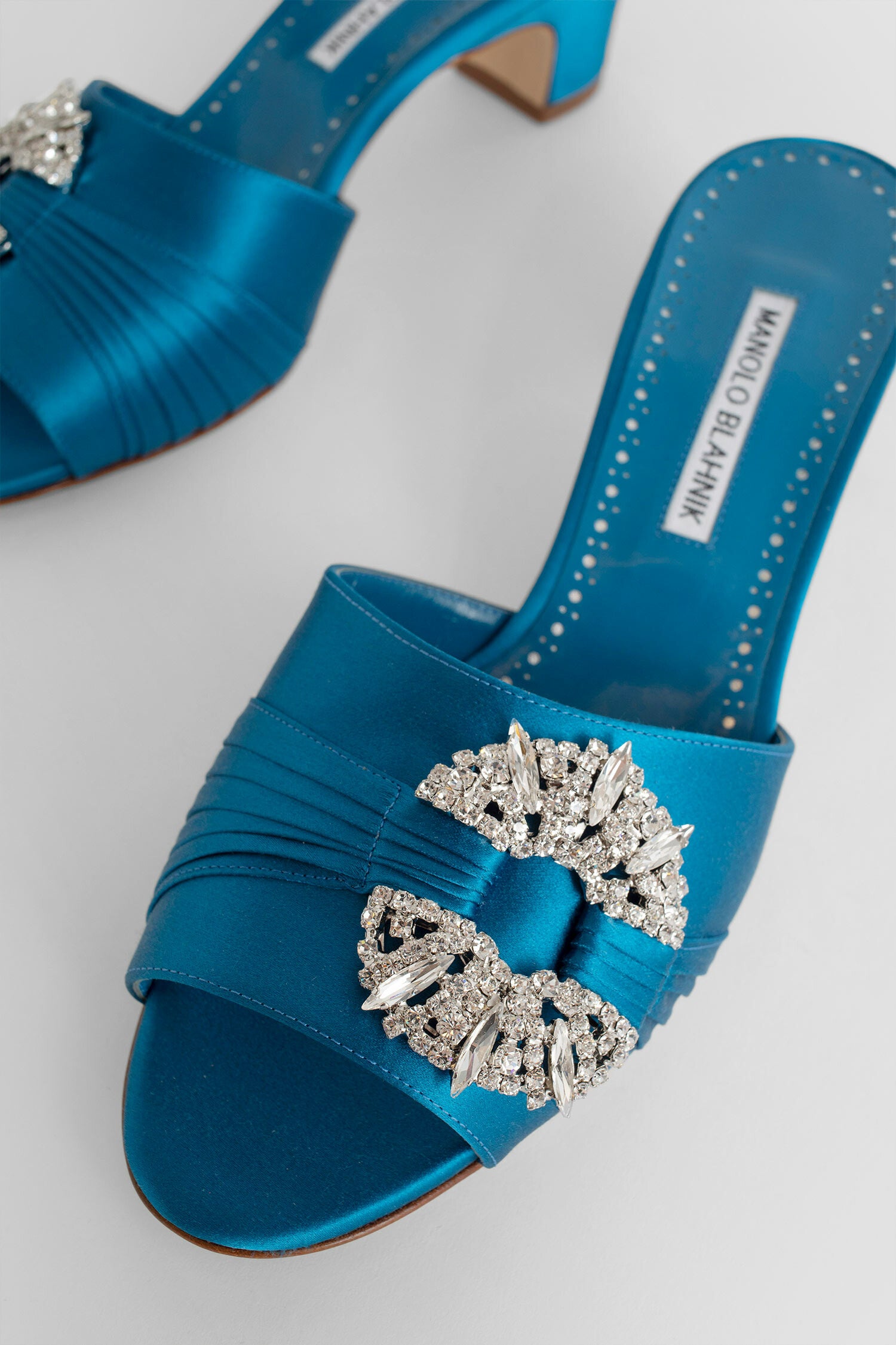 MANOLO BLAHNIK WOMAN BLUE MULES