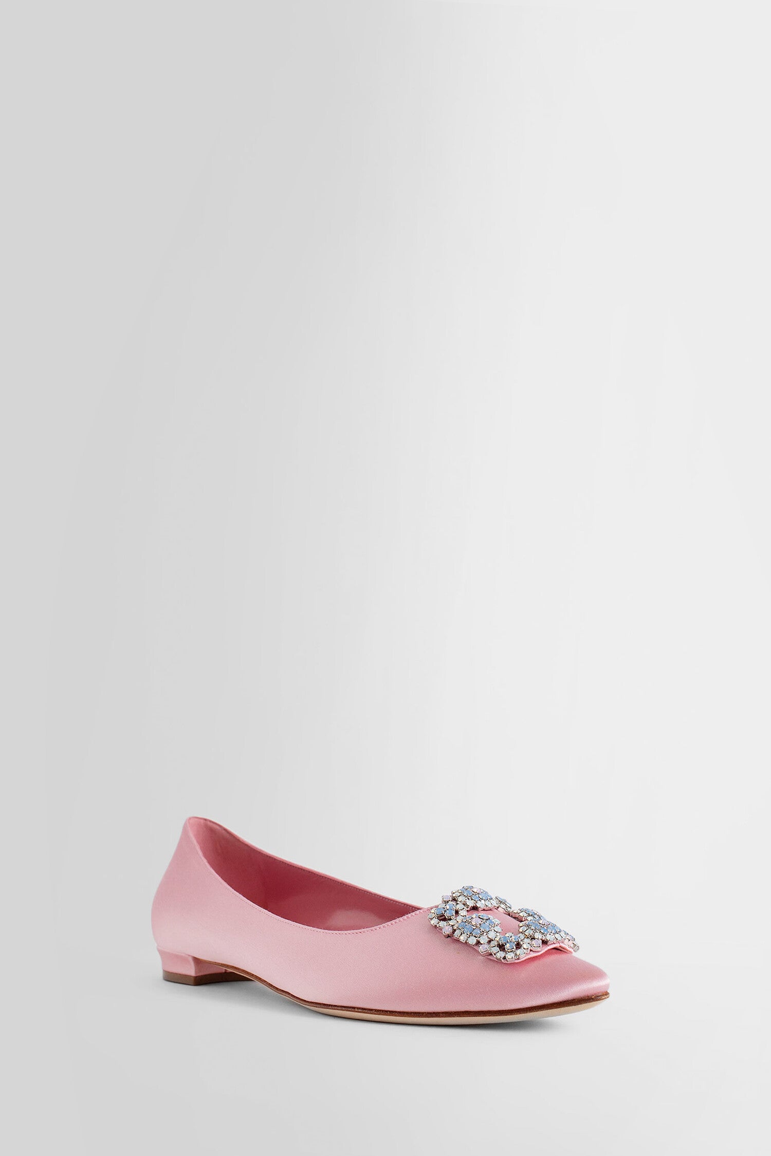 MANOLO BLAHNIK WOMAN PINK FLATS