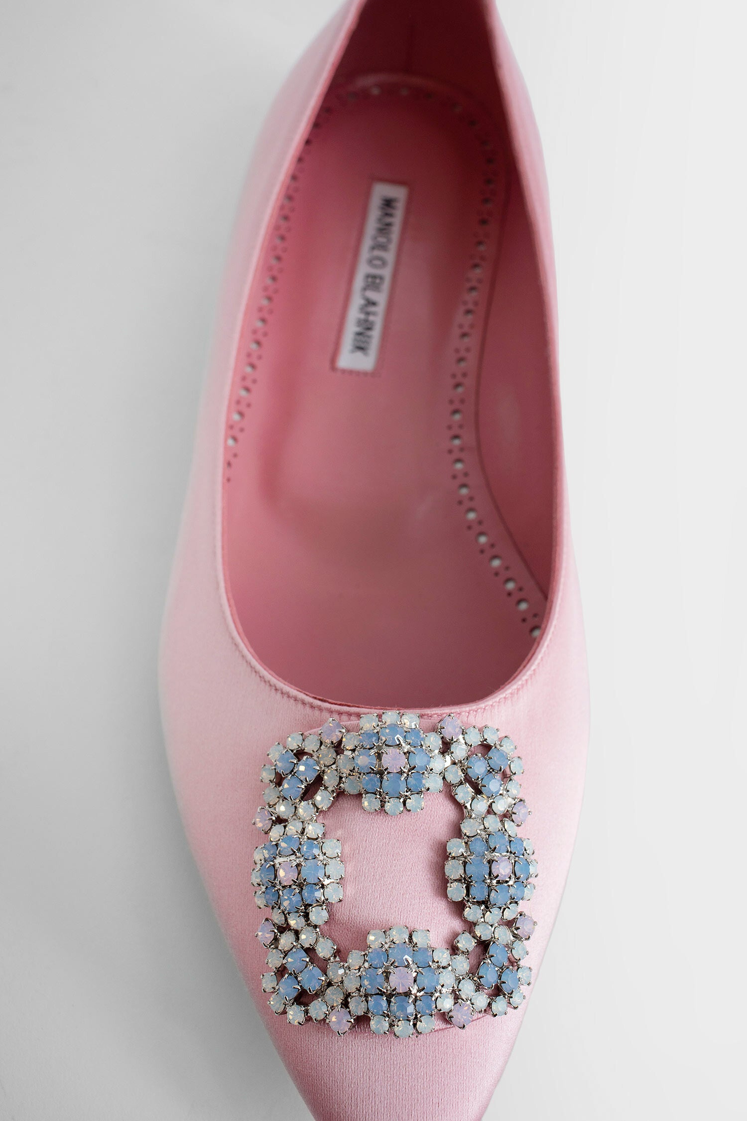 MANOLO BLAHNIK WOMAN PINK FLATS