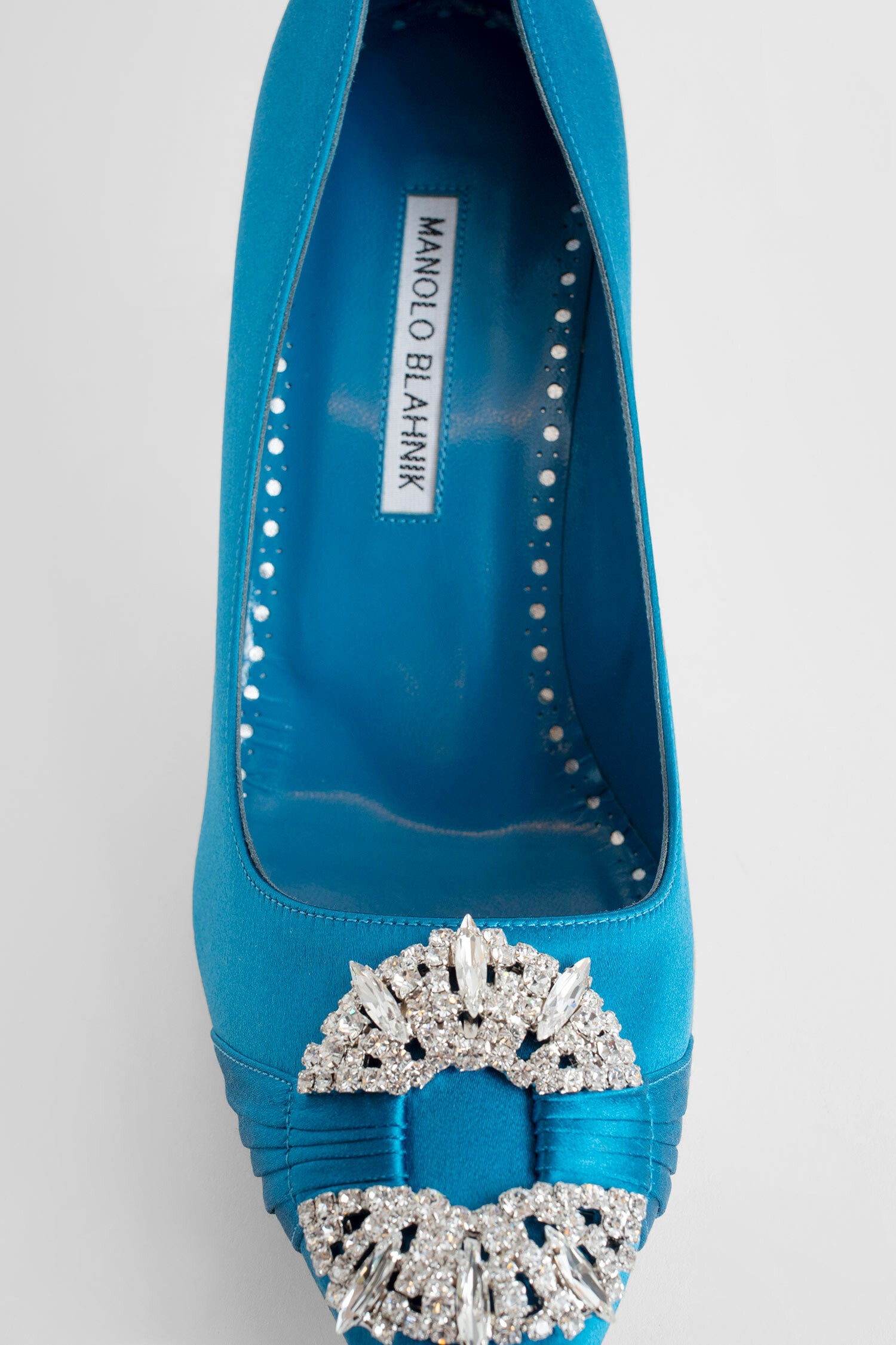 MANOLO BLAHNIK WOMAN BLUE PUMPS