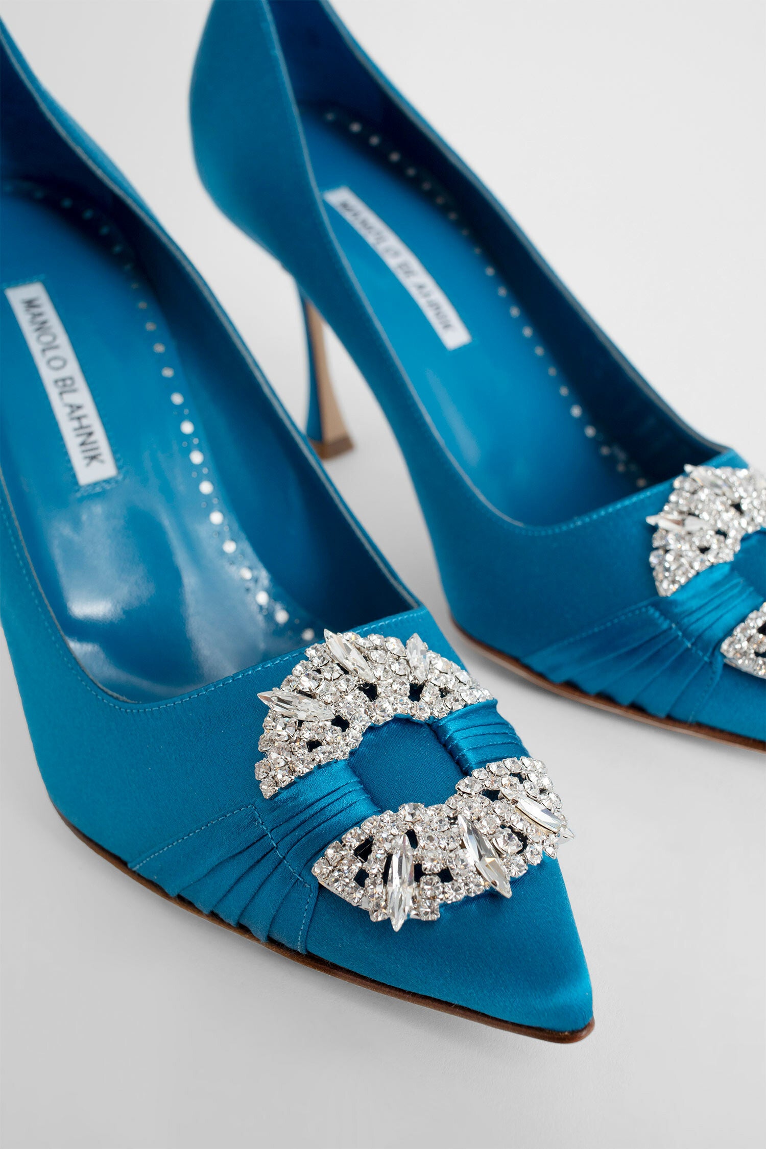 MANOLO BLAHNIK WOMAN BLUE PUMPS