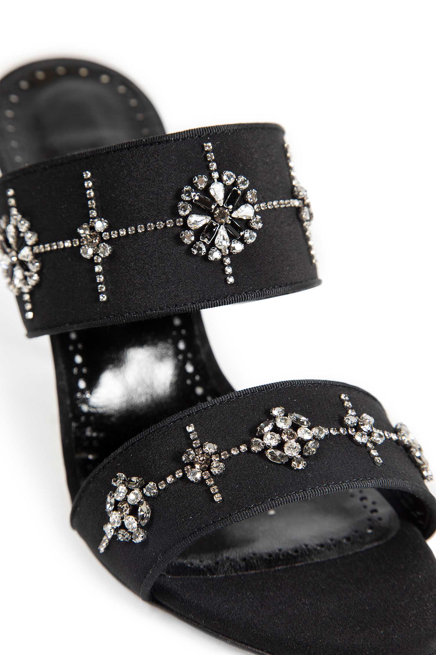 Ralota Crystal Pumps