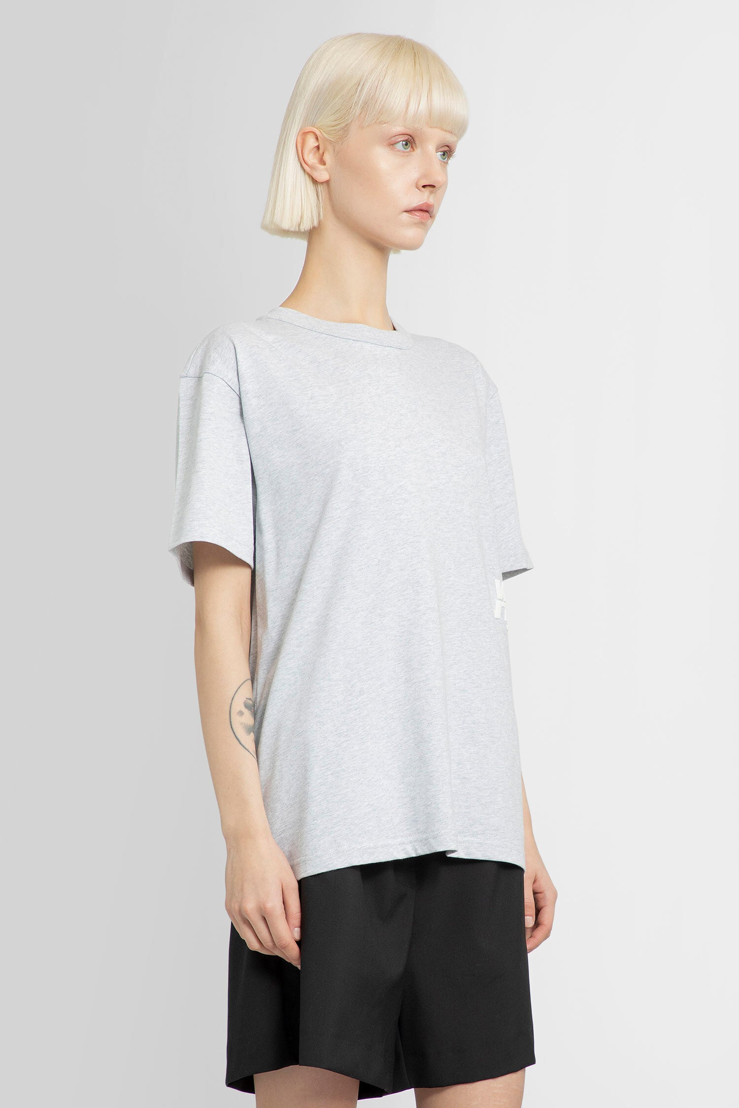 ALEXANDER WANG WOMAN GREY T-SHIRTS & TANK TOPS