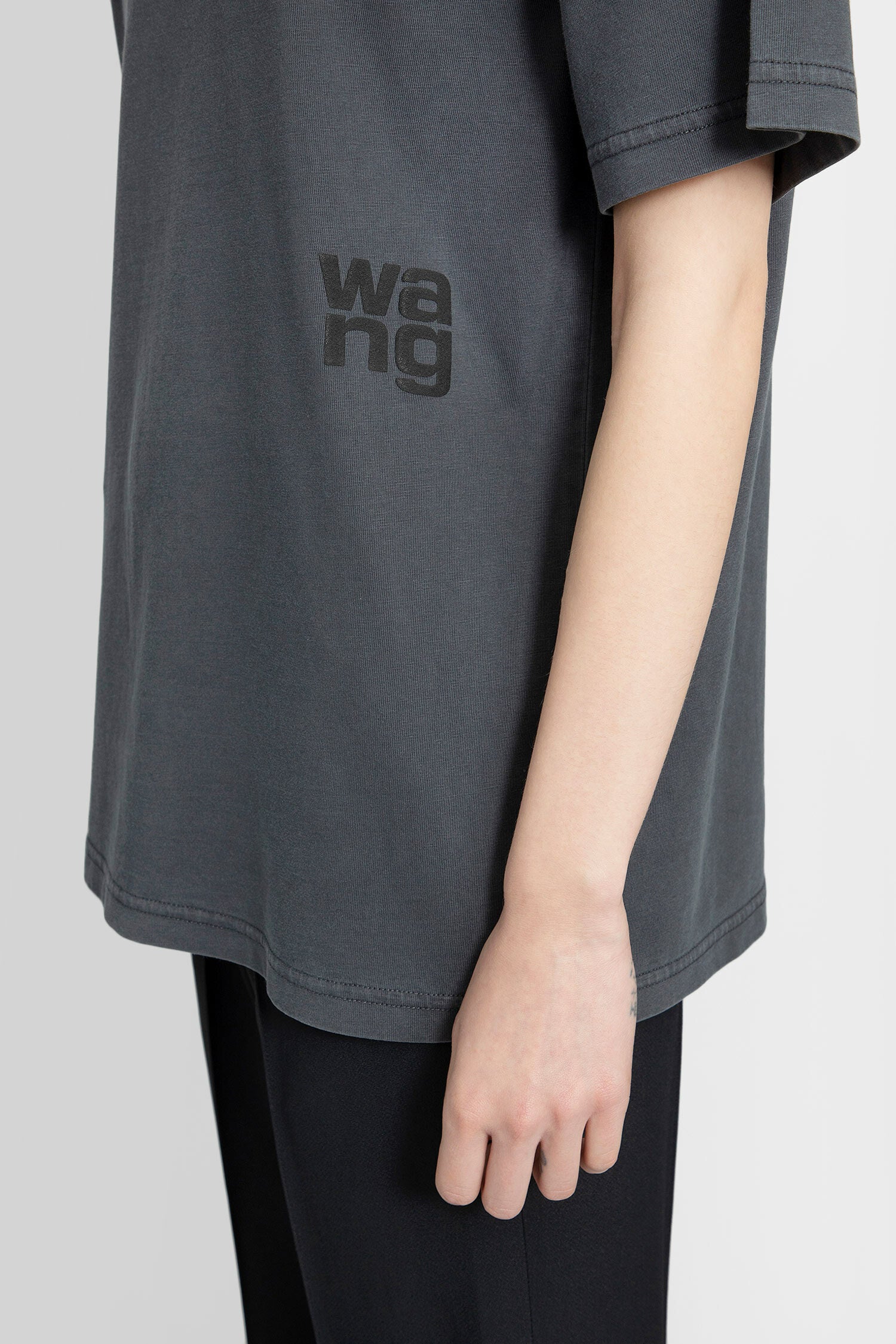 ALEXANDER WANG WOMAN GREY T-SHIRTS & TANK TOPS