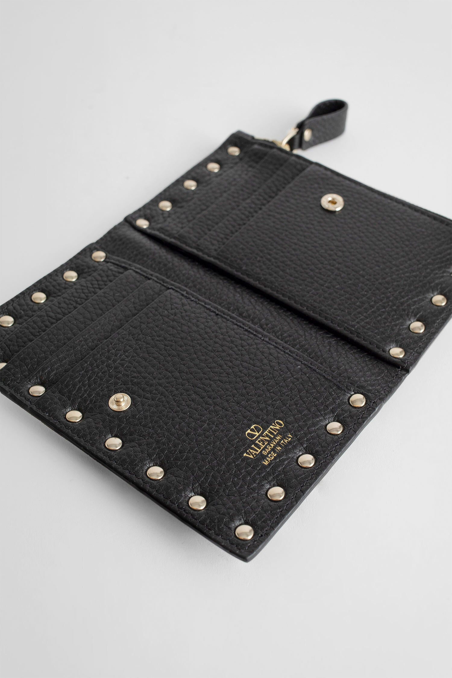 VALENTINO WOMAN BLACK WALLETS & CARDHOLDERS