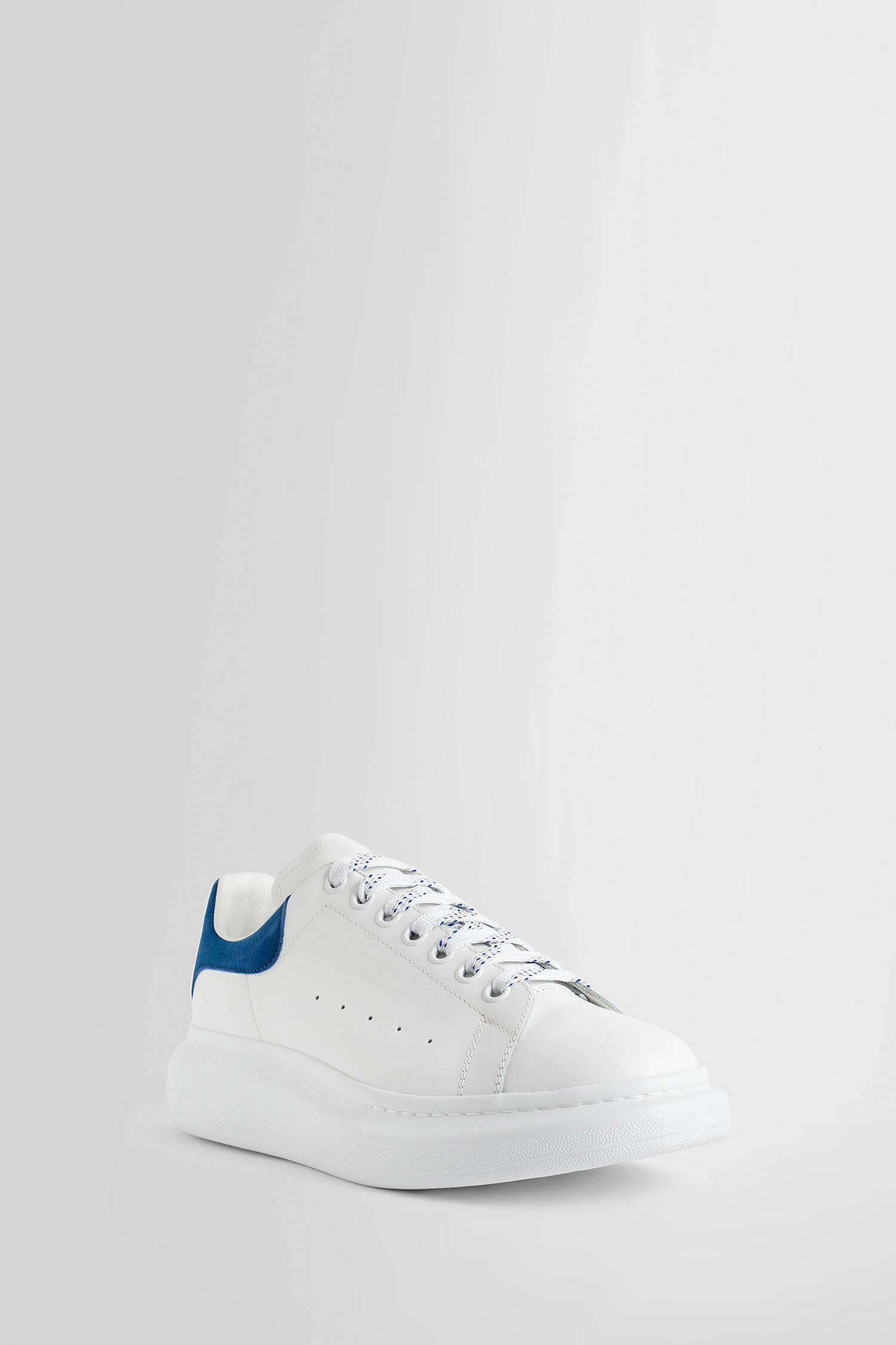 ALEXANDER MCQUEEN MAN WHITE SNEAKERS