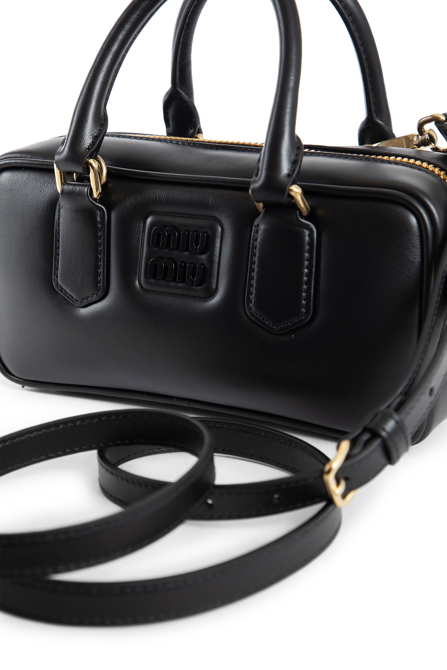 Arcadie leather bag