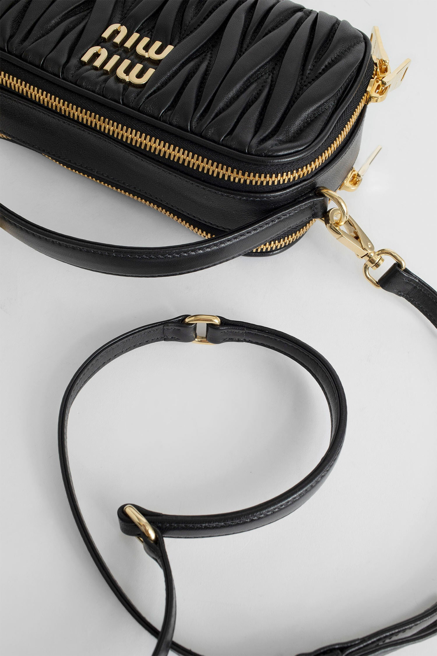 MIU MIU WOMAN BLACK TOP HANDLE BAGS