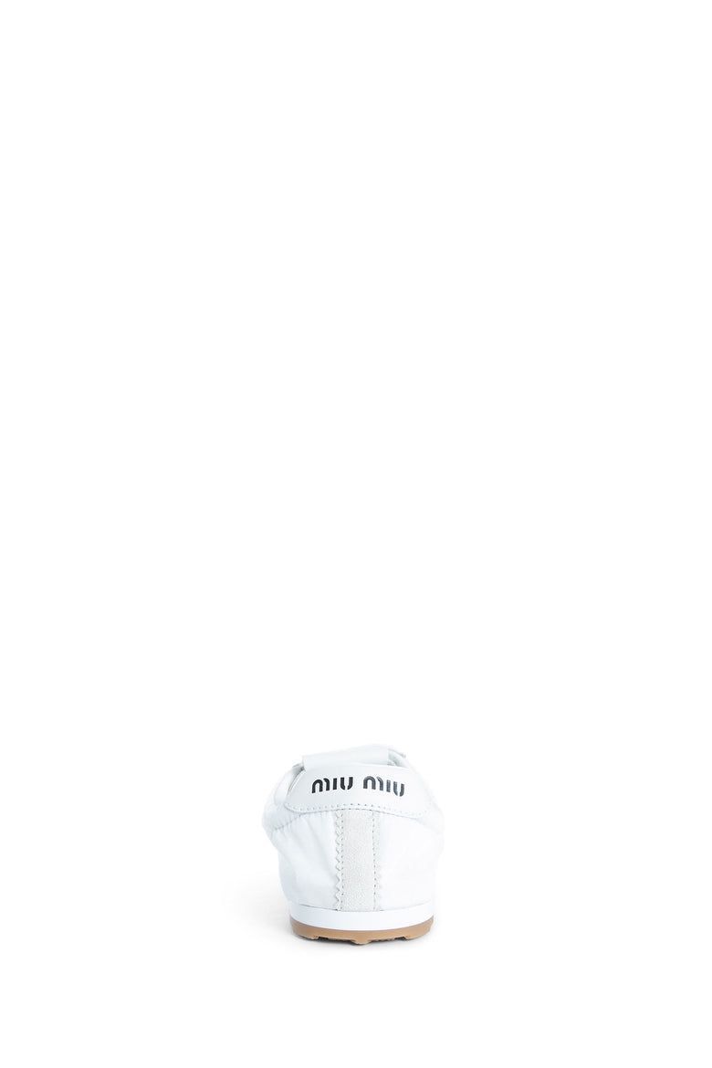 Plume Sneakers