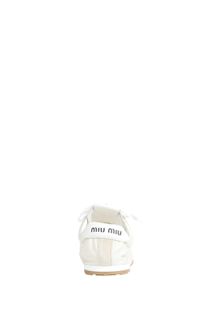 Plume Sneakers