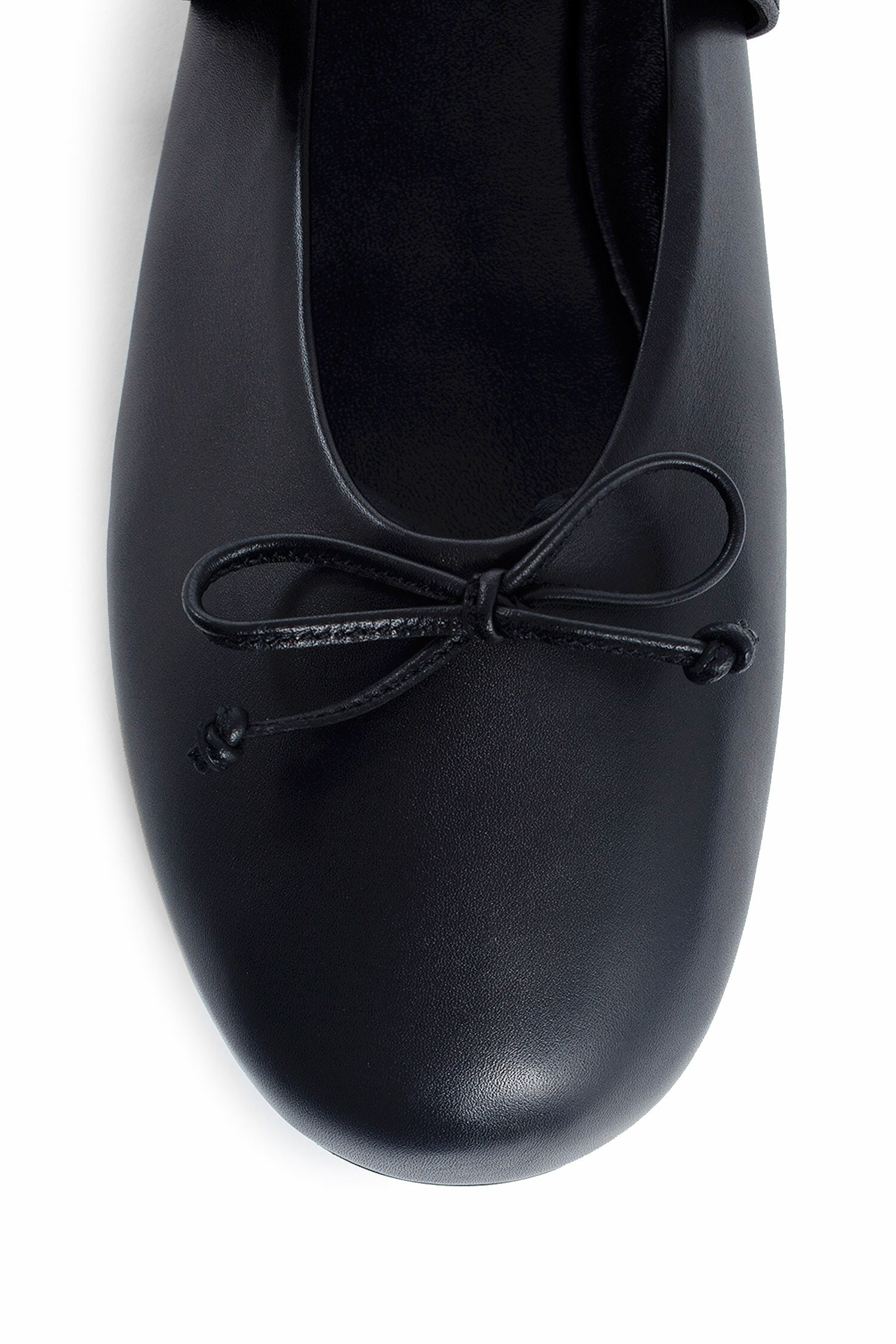 MIU MIU WOMAN BLACK FLATS