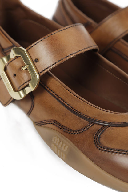 Gymnasium leather ballerinas