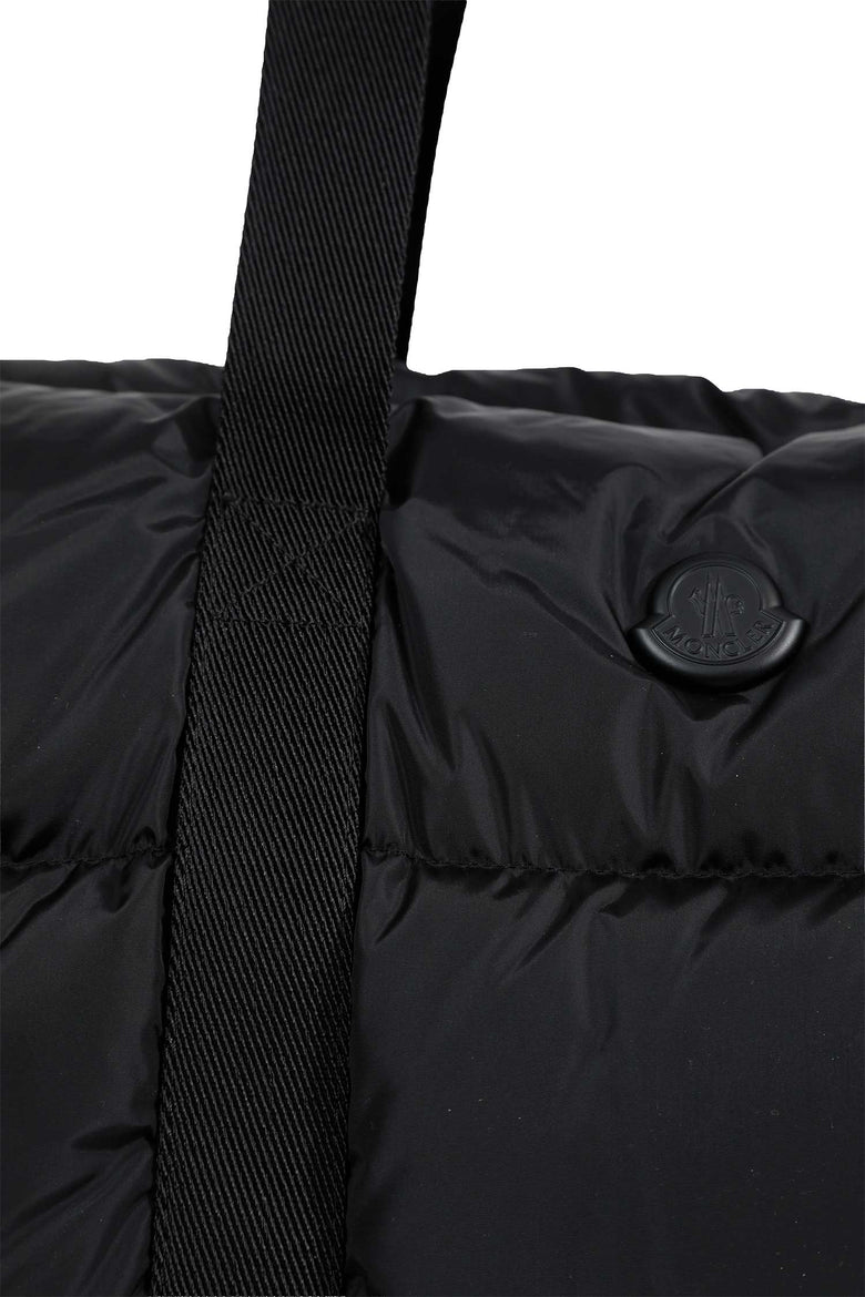 
              MONCLER Caradoc Duffle Bag man
            