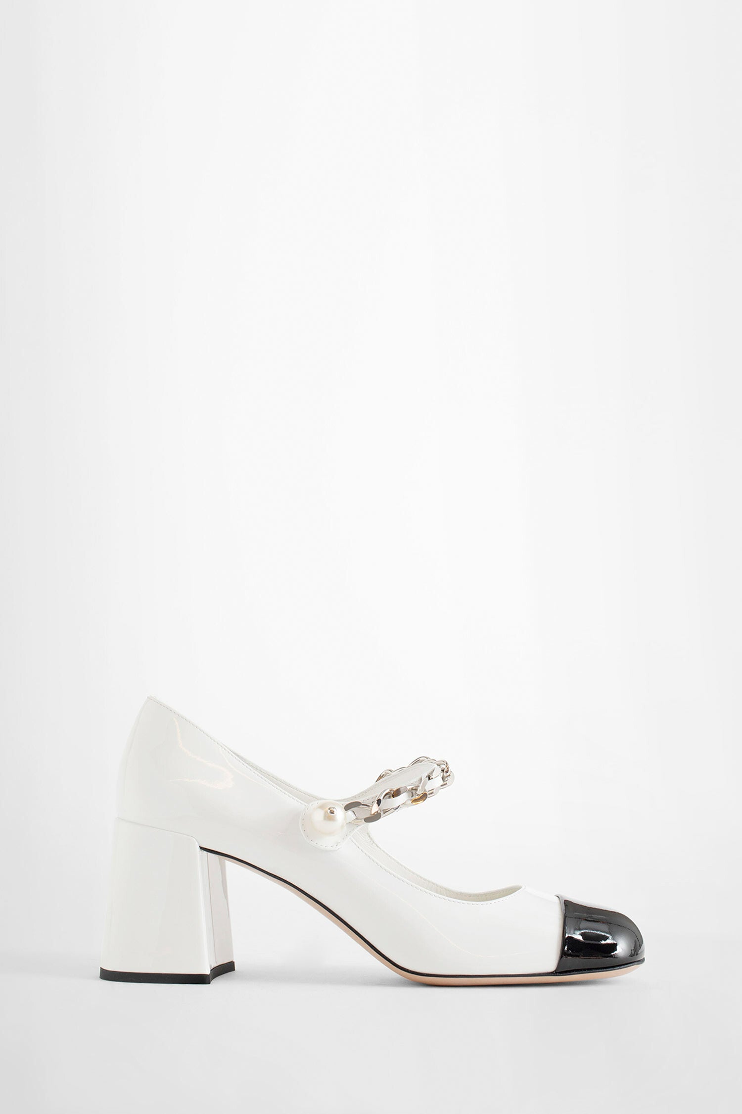 MIU MIU WOMAN BLACK&WHITE PUMPS