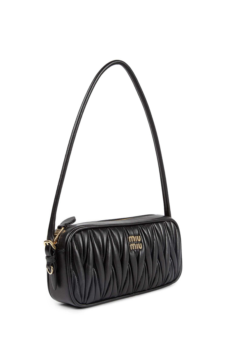 Pouch in nappa matelassé