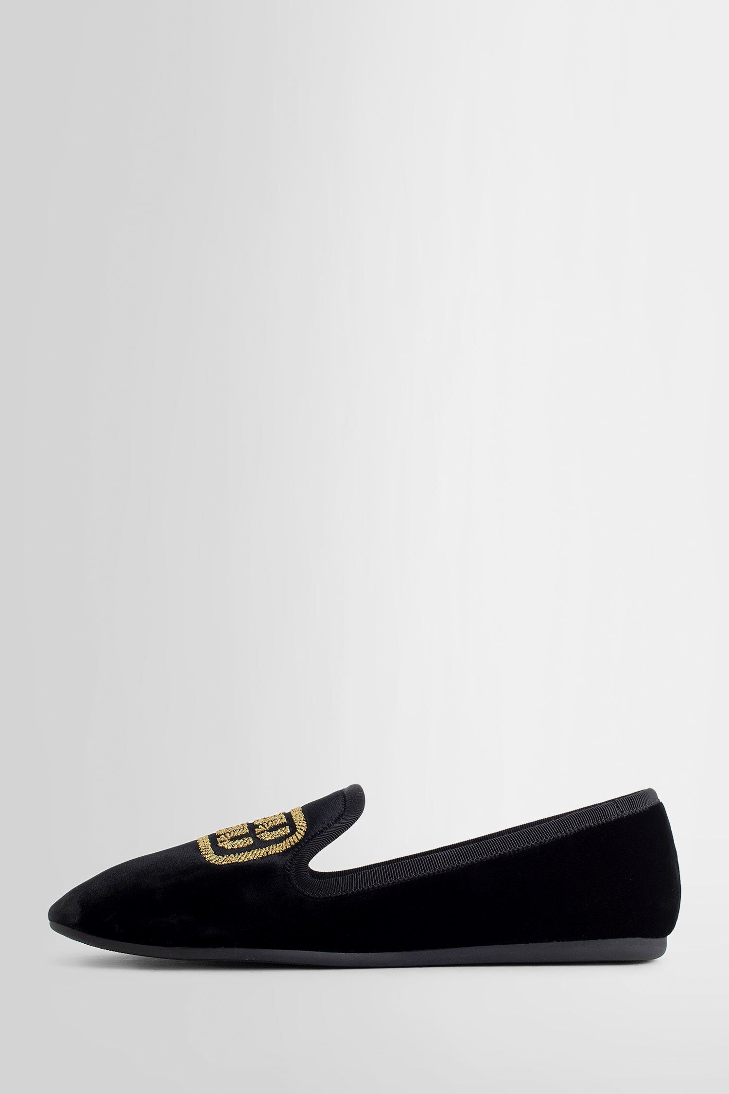 MIU MIU WOMAN BLACK FLATS