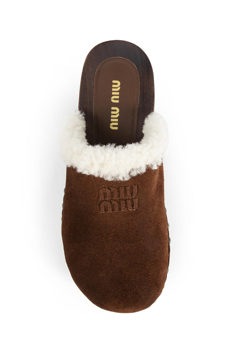 Suede Clogs - Antonioli.eu