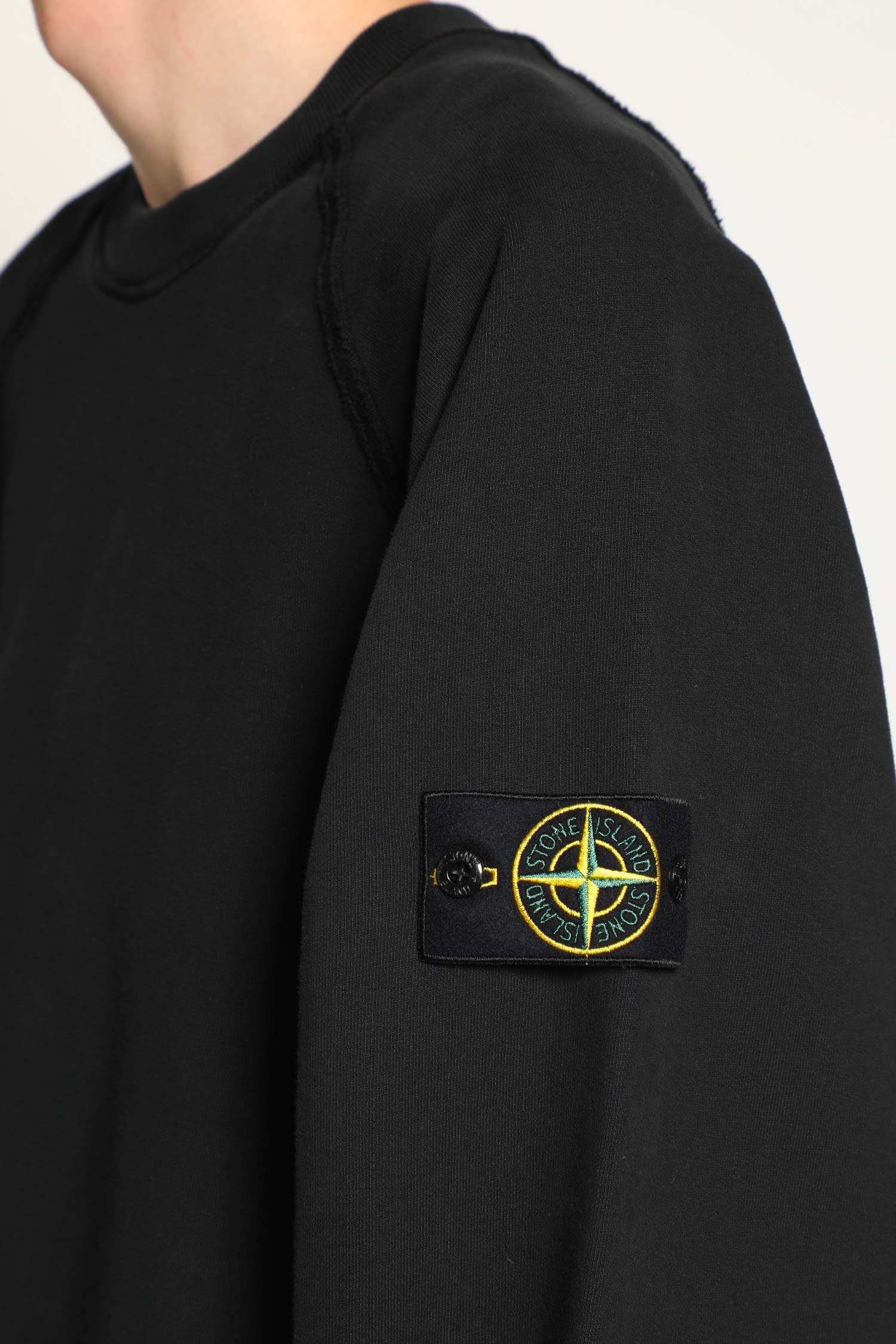 STONE ISLAND MAN BLACK SWEATSHIRTS