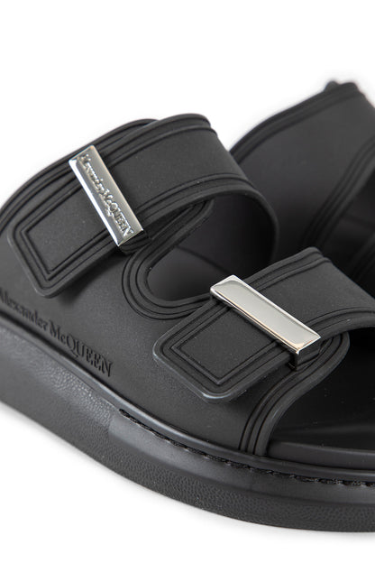 ALEXANDER MCQUEEN WOMAN BLACK SANDALS & SLIDES