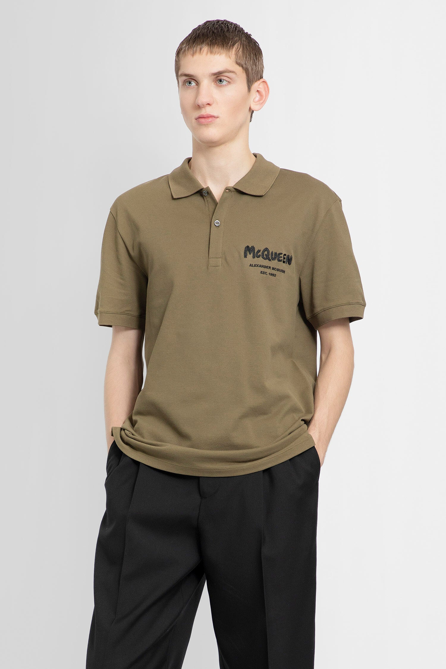 ALEXANDER MCQUEEN MAN GREEN T-SHIRTS