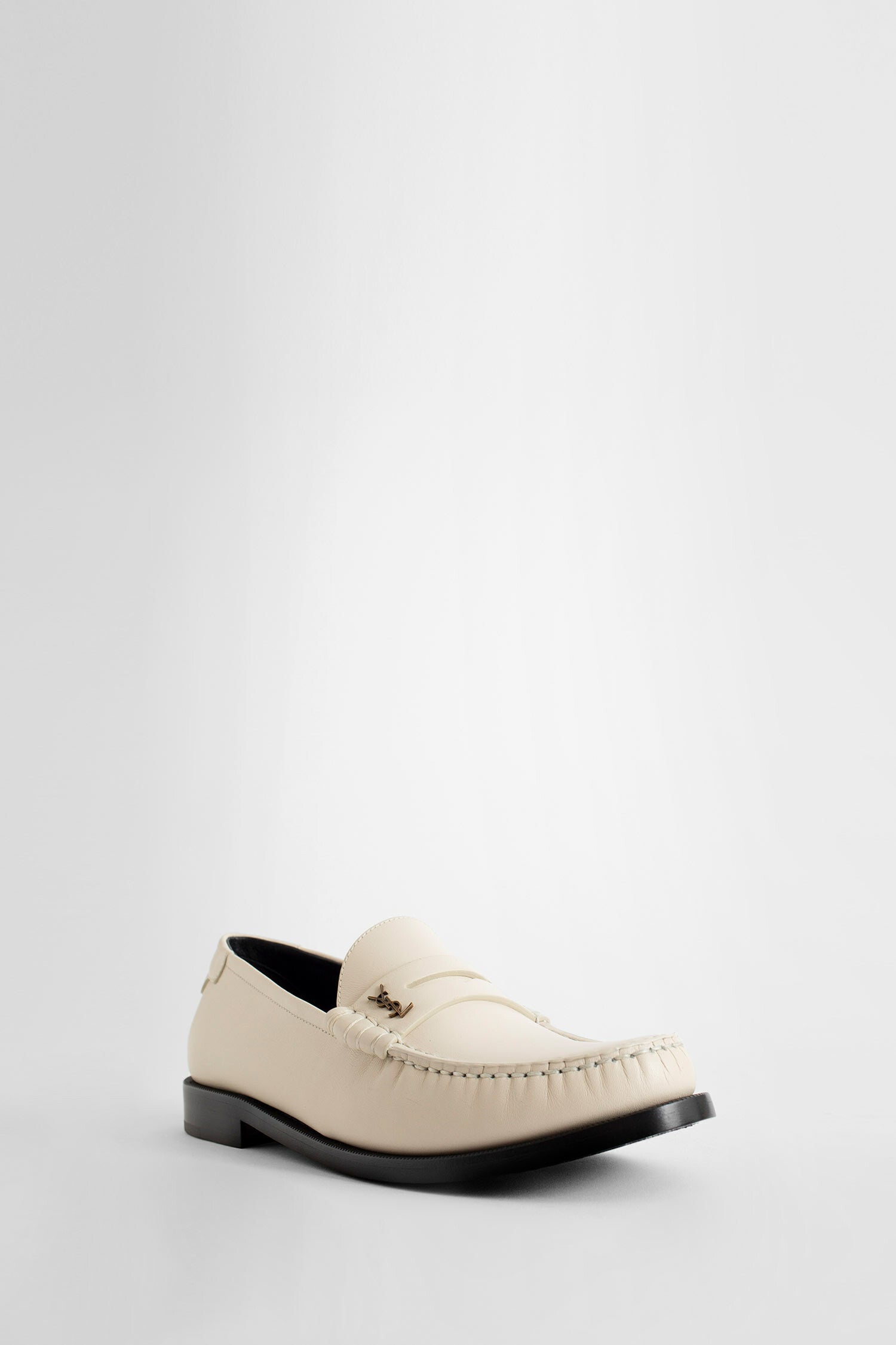 SAINT LAURENT WOMAN OFF-WHITE FLATS