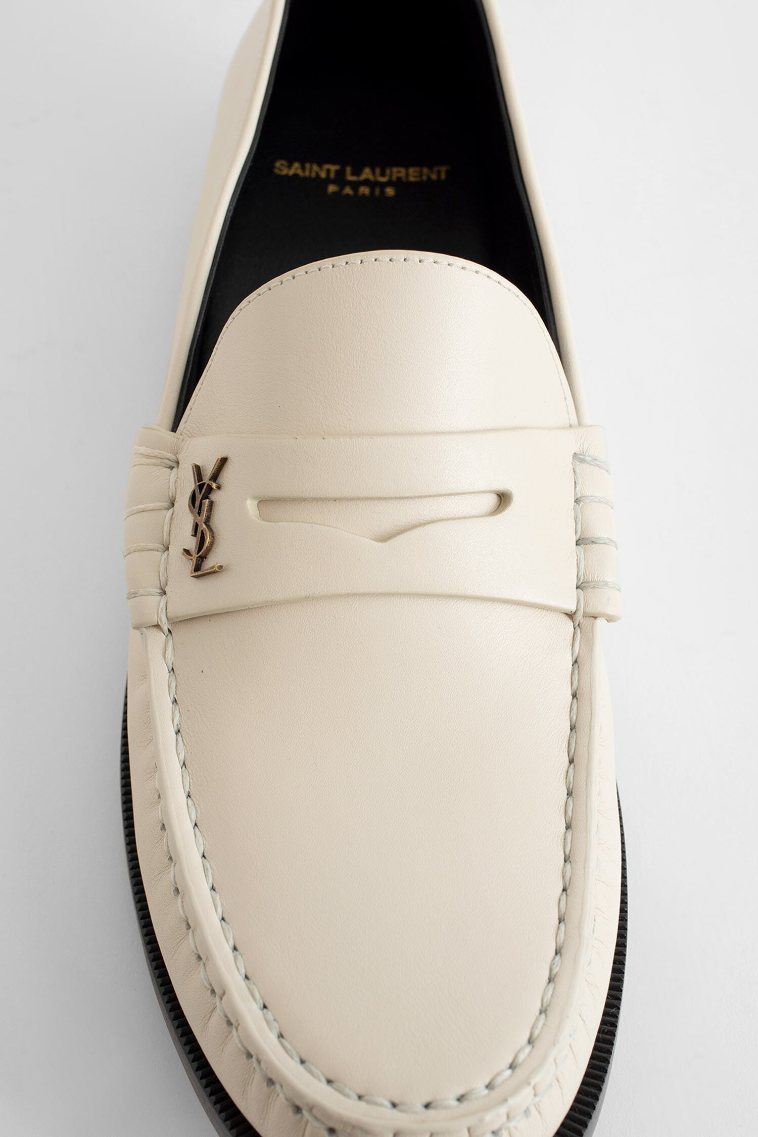 SAINT LAURENT WOMAN OFF-WHITE FLATS