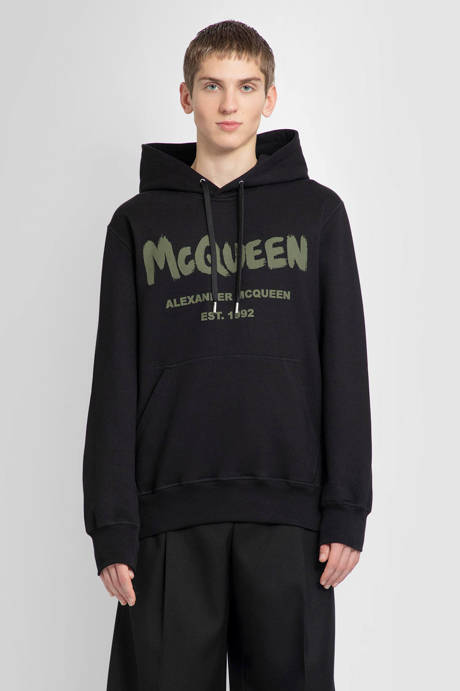 ALEXANDER MCQUEEN MAN BLACK SWEATSHIRTS