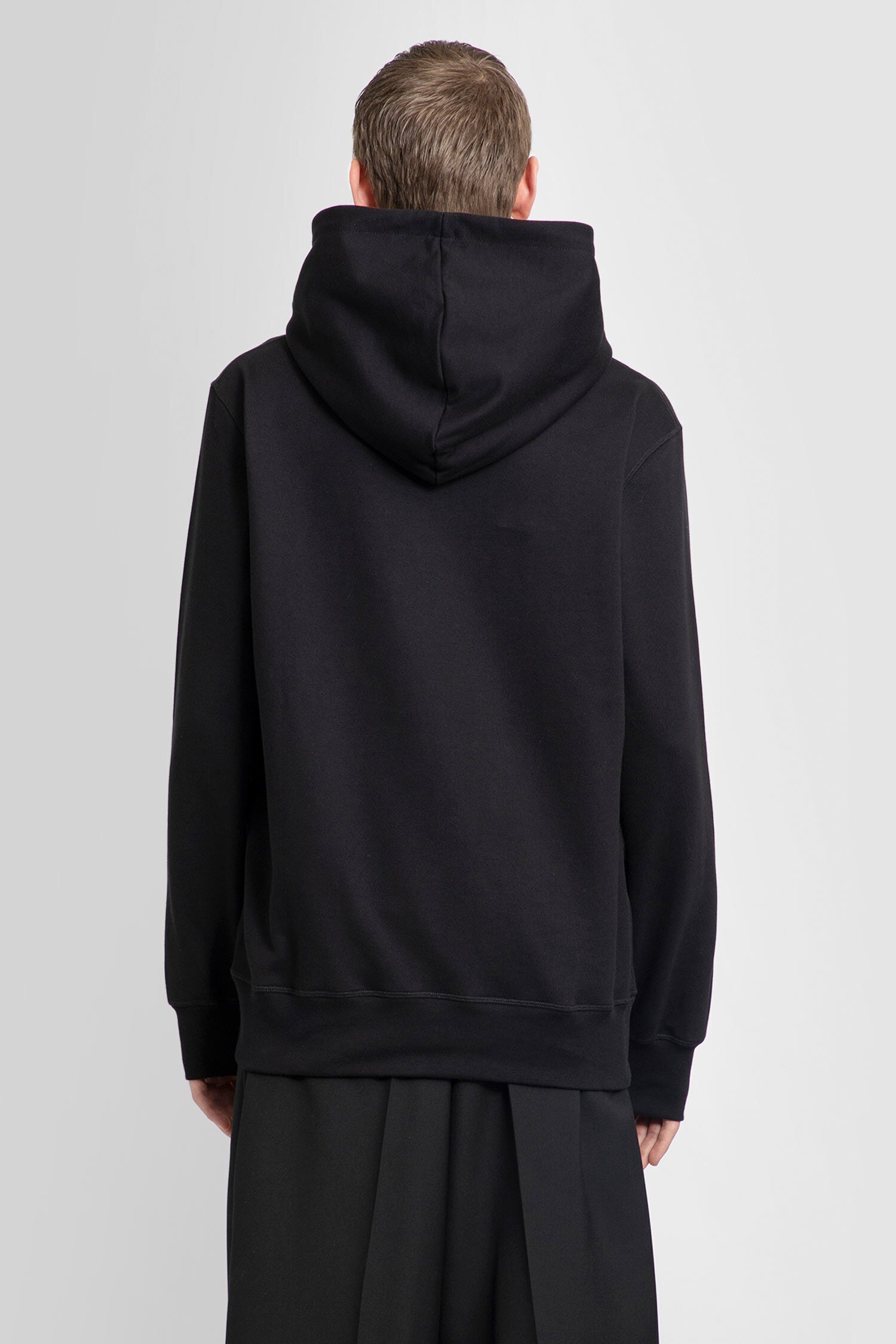 ALEXANDER MCQUEEN MAN BLACK SWEATSHIRTS