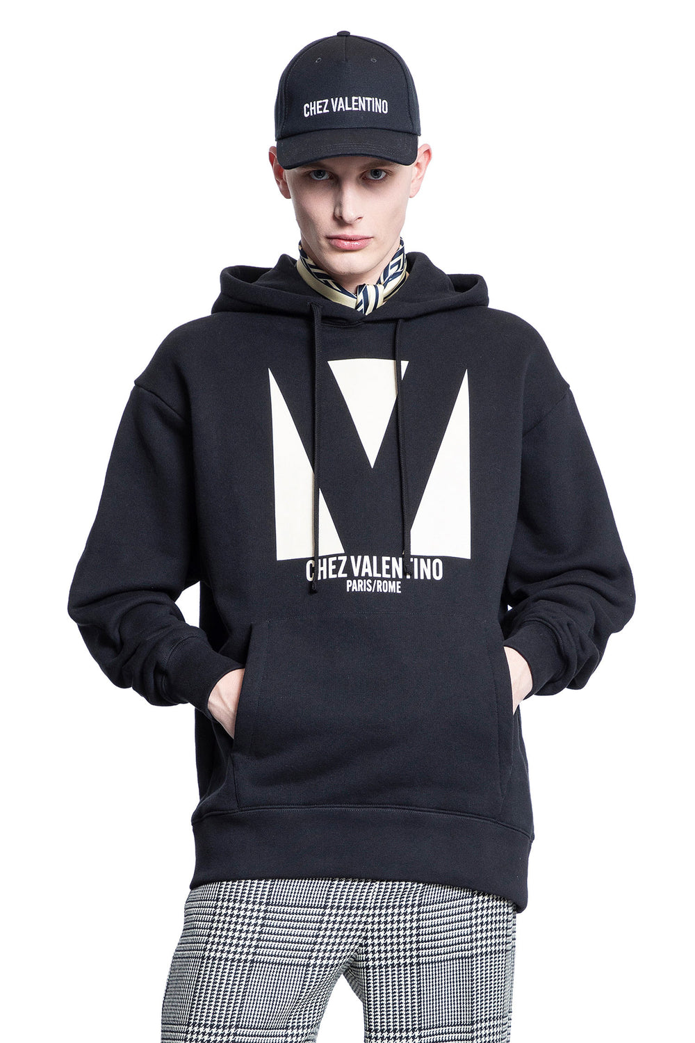 VALENTINO MAN BLACK SWEATSHIRTS