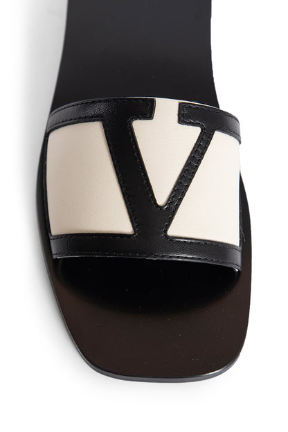 VALENTINO WOMAN BLACK&WHITE SANDALS & SLIDES