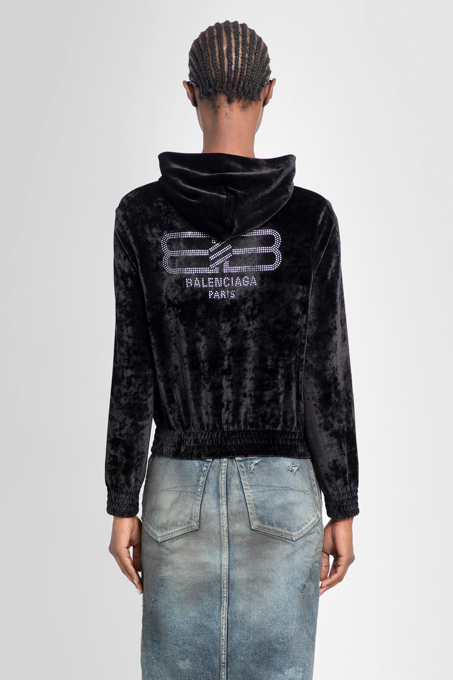 BALENCIAGA WOMAN BLACK SWEATSHIRTS