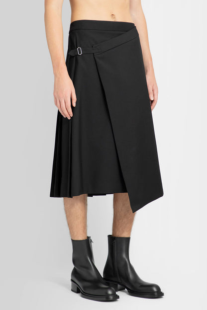 ALEXANDER MCQUEEN MAN BLACK SHORTS & SKIRTS