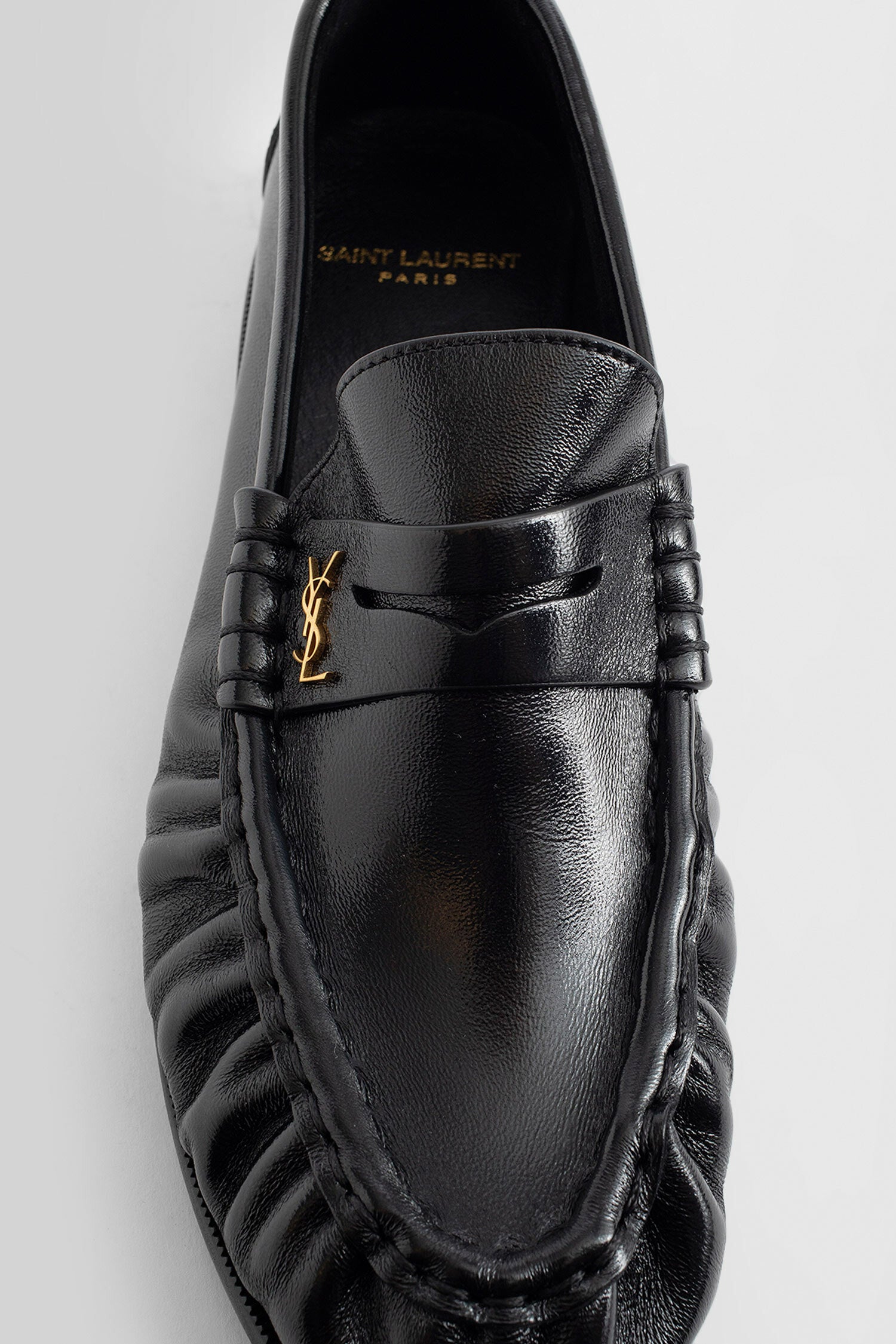 SAINT LAURENT WOMAN BLACK LOAFERS